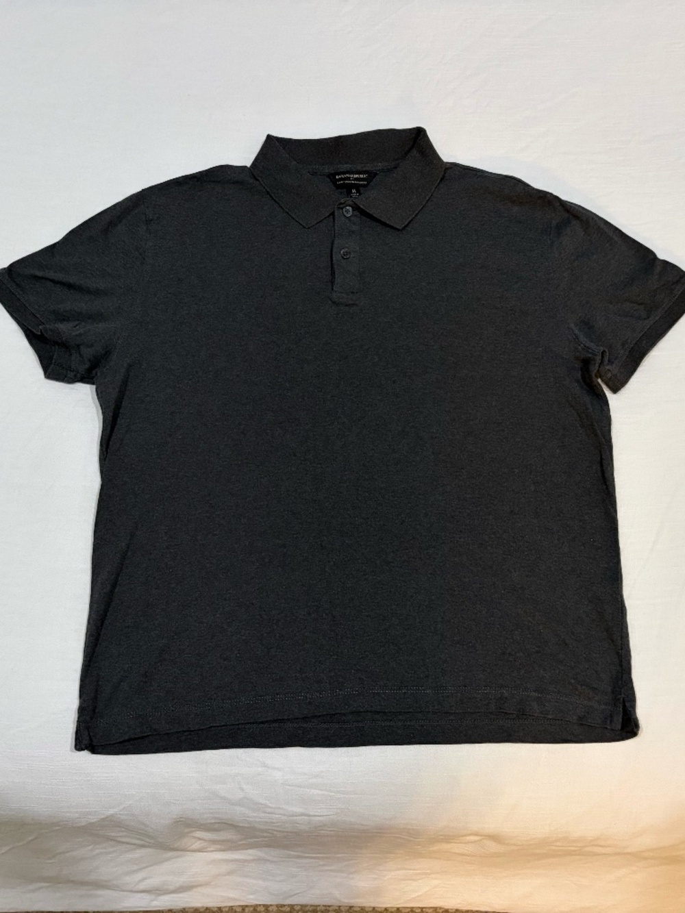 Banana Republic Luxury-Touch Dark Grey Short Sleeve Polo - Men's M